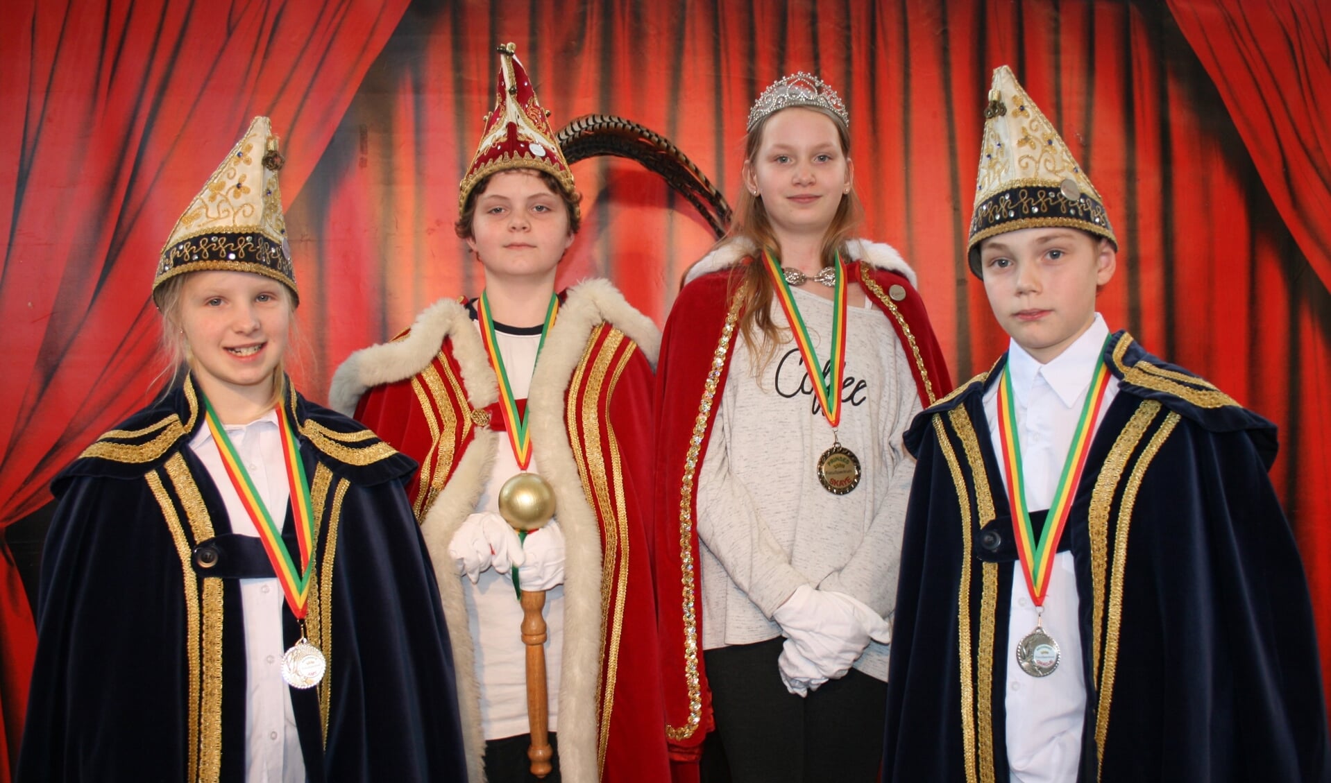 Quint Kruizinga, prinses Skaye Beterams en hun adjudanten Amy Jensz en Gradje Willems.