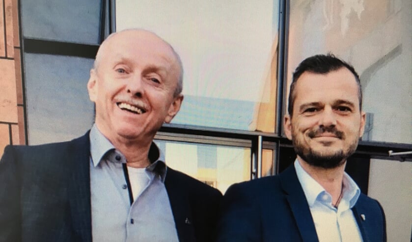 Bas Künen (rechts) volgt Harrie van Oosterhout op als fractievoorzitter van de VVD.