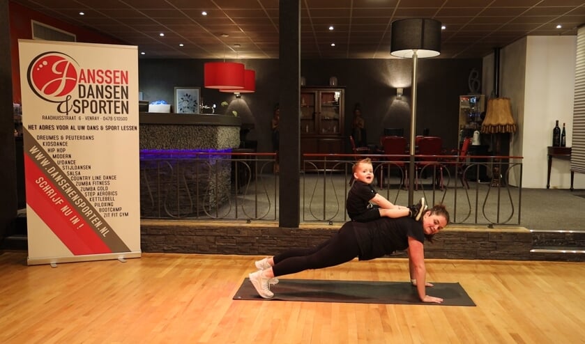 Jorianne en zoon Ties zijn vanavond in de eerste uitzending te zien: work-out voor ouder en kind.