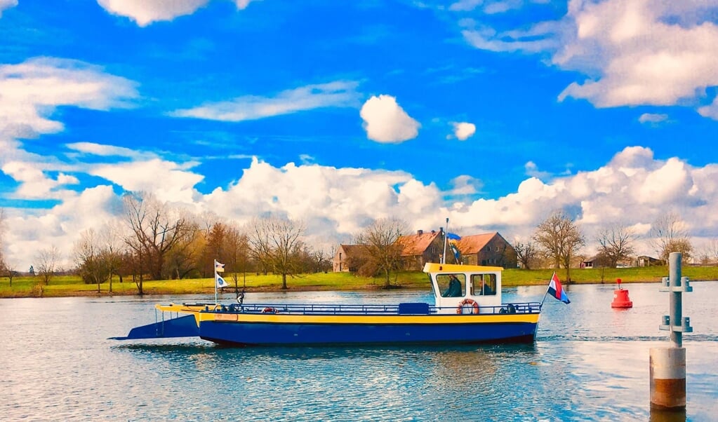 Het voet- en fietsveer Kobus gaat op 1 juni weer in de vaart. 