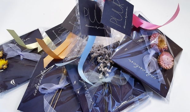 Cadeaubonnen feestelijk verpakt