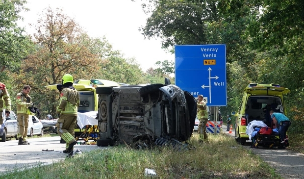 <p>Enorme ravage na ongeluk N271 bij Well</p>