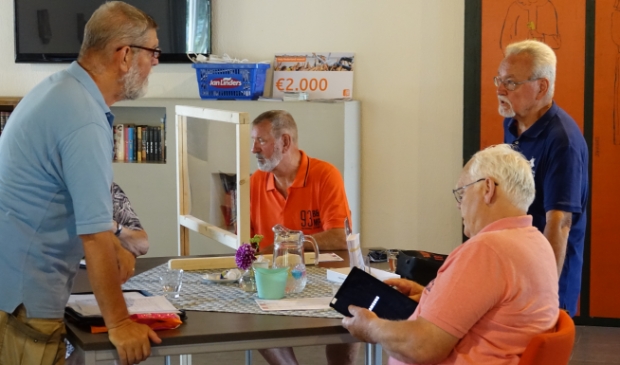 <p>Computerclub KBO Bergen in actie</p>
