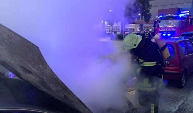 Verdachte autobrand aan de Klever Straße