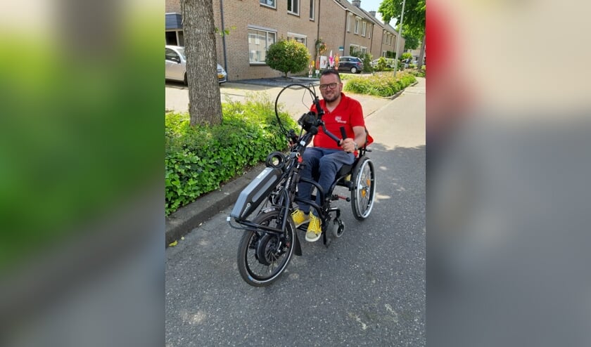 <p>Matt Arts staat aan de start van de onbeperkte Elfstedentocht. </p>