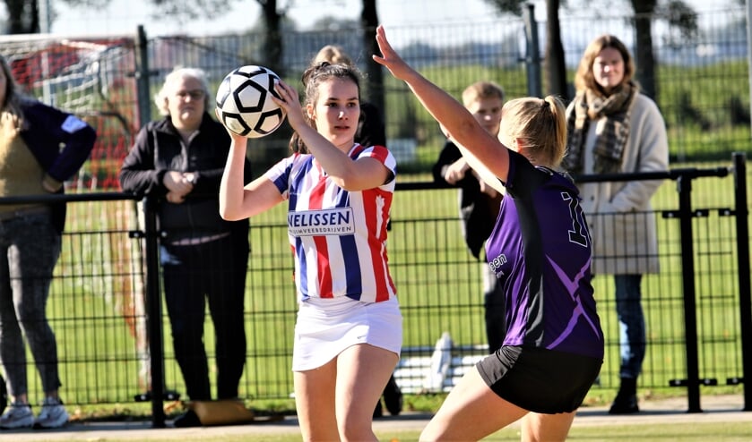 <p>De korfbalsters van SVOC'01 pakten twee belangrijke punten.</p>