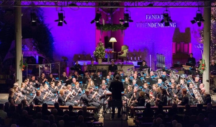 Fanfare Vriendenkring Overloon houdt op 18 en 19 december haar traditionele  jubileumkerstconcert.