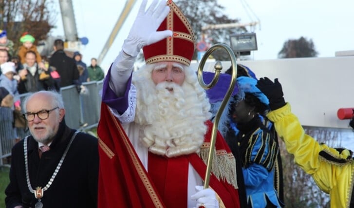 Sinterklaas geeft antwoord op een groot aantal vragen. 