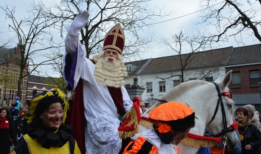 <p>Sinterklaas geniet...&nbsp;</p>  
