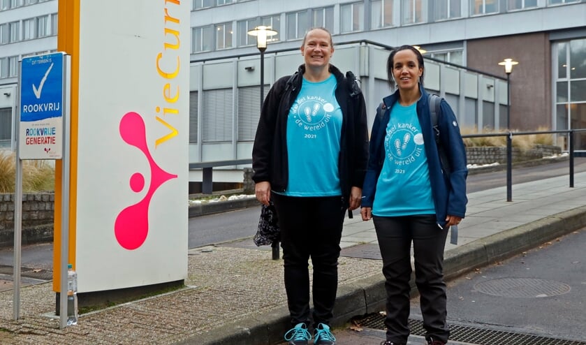 <p>Alia Achour (rechts) liep met collega Natasja Vaasen voor het goede doel.</p>