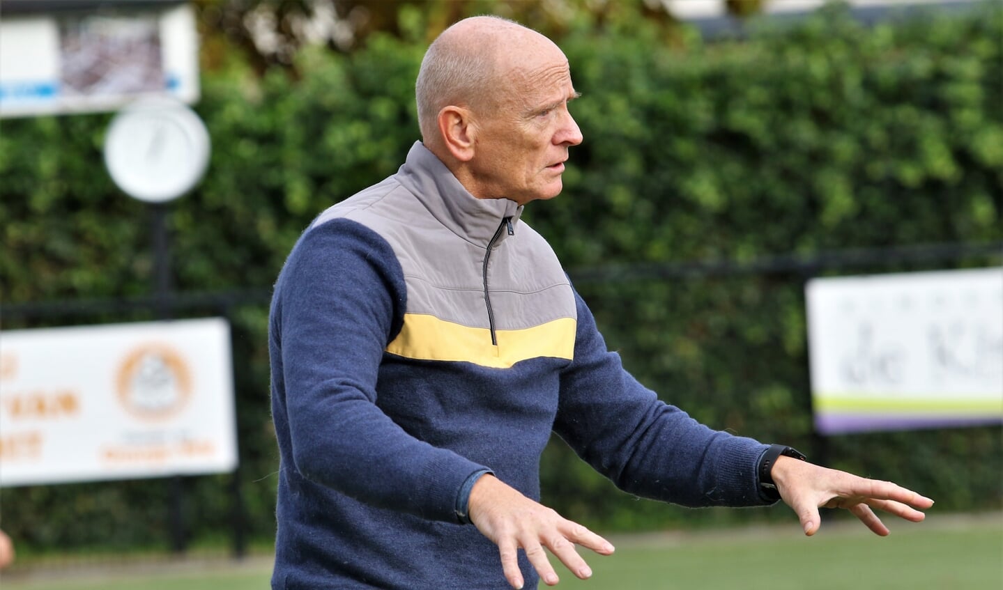 Otto Hubregtse is ook volgend seizoen coach van Oranje Wit.