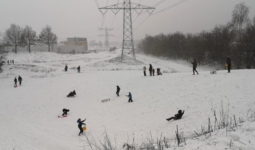 <p>Volop sneeuwpret in Venray. </p>