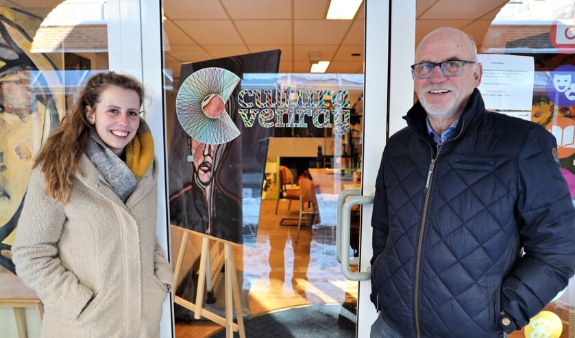 <p>Marloes Kempkens en Gerrit Hendriks: Merselo in beeld.</p>