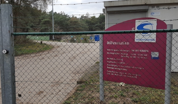 <p>Op Milieupark Heukelom staat de chemocar elke zaterdag</p>