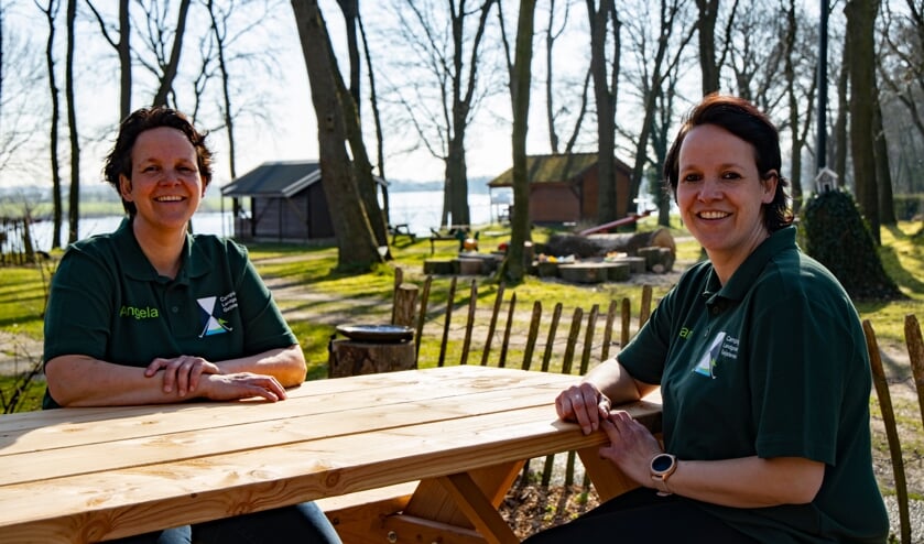 <p>Rian Wijnhoven (rechts) en Angela Kleeven hebben zin in hun nieuwe uitdaging.</p>