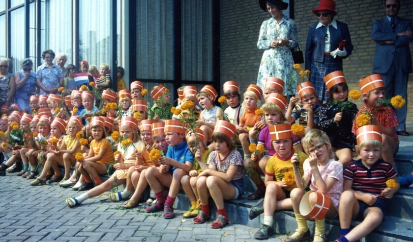<p>In de etalages van Venrayse ondernemers zijn foto's van koninklijke bezoeken te zien.</p>