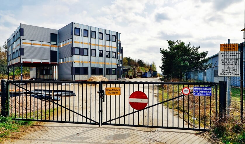 <p>Het omstreden gebouw aan de Vennenweg in Oostrum. </p>