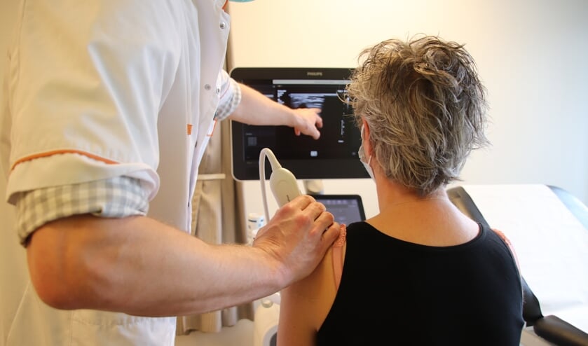 <p>Een patiënt met peesletsel krijgt bij VieCuri sinds kort bij de eerste afspraak direct een echo van de schouder én de diagnose. </p>