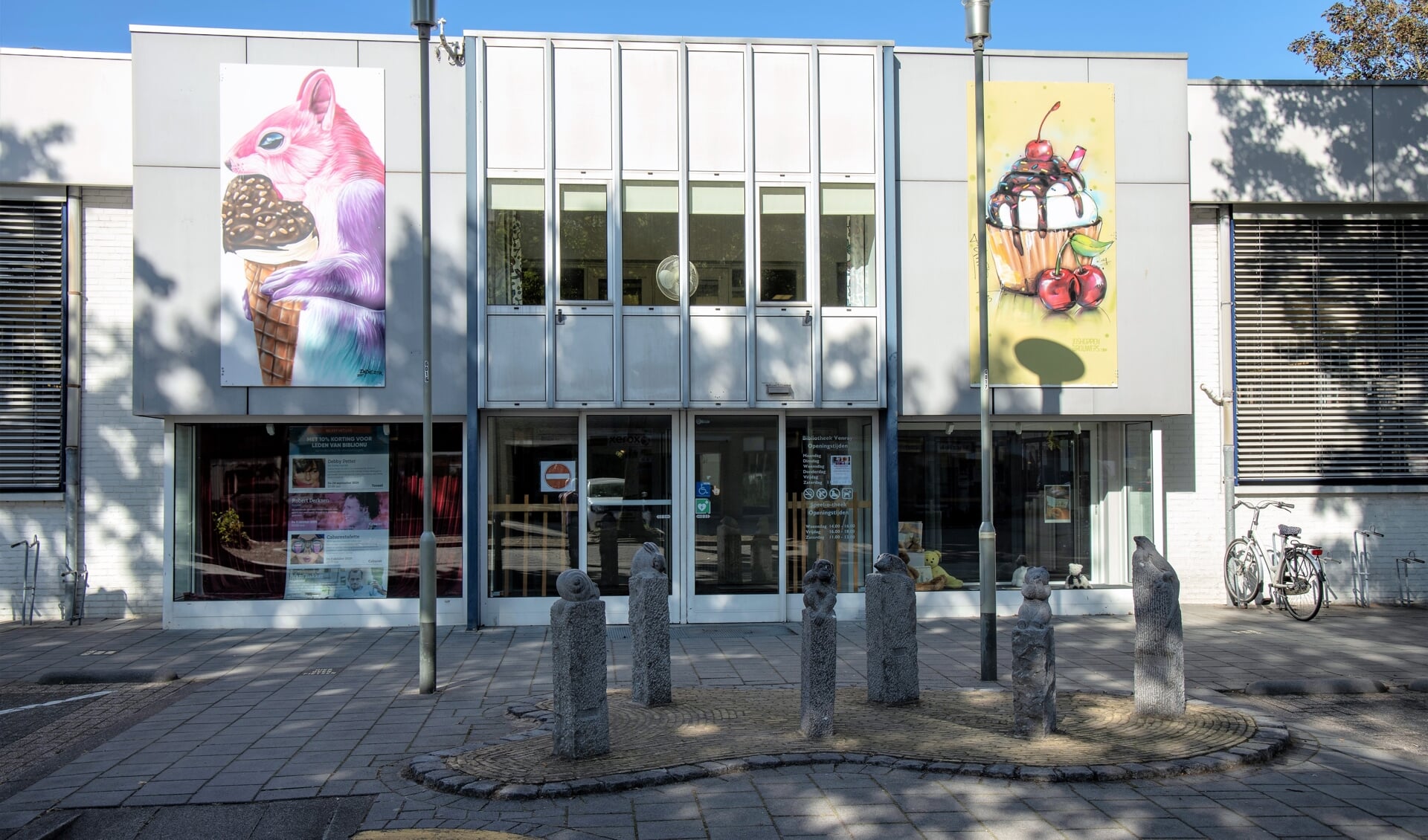 De bibliotheek aan de Merseloseweg. 