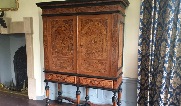 <p>Kruisvoetkabinet in de trouwzaal van Kasteel Arcen</p>