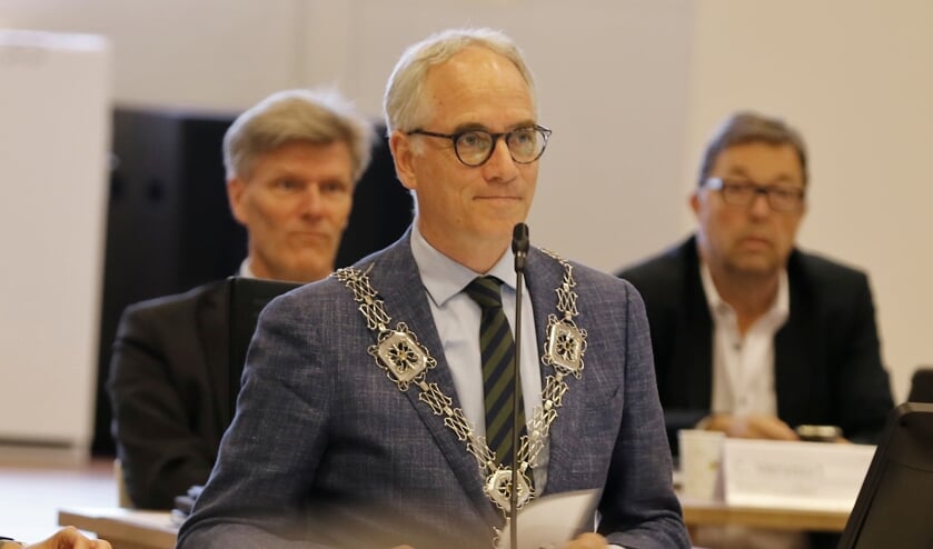 <p>Luc Winants heeft zijn vertrek als burgemeester aangekondigd.</p>