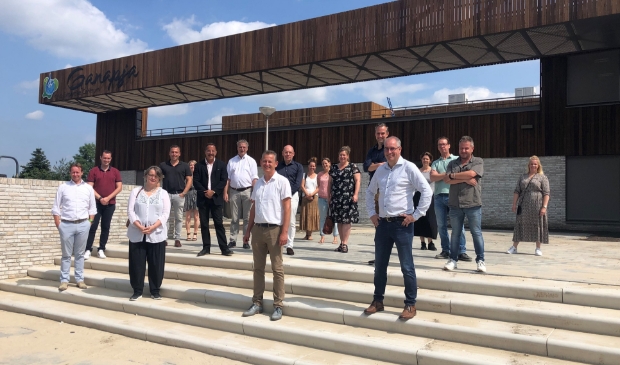 <p>Bij de oplevering waren vertegenwoordigers van alle betrokken partijen aanwezig</p>