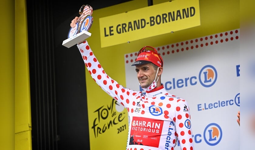 <p>Wout Poels is donderdag tijdens de laatste bergetappe de bolletjestrui kwijtgeraakt aan Tadej Pogacar. </p>