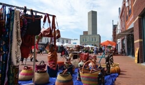 Geslaagde eerste Zomermarkt Mosaïque