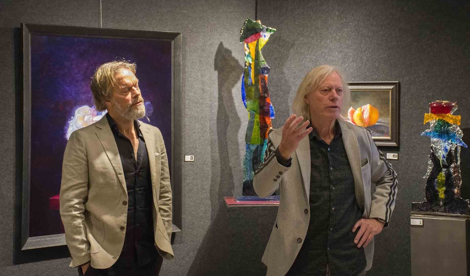 Paul van Ernich en Frank Biemans tijdens de opening van hun expositie