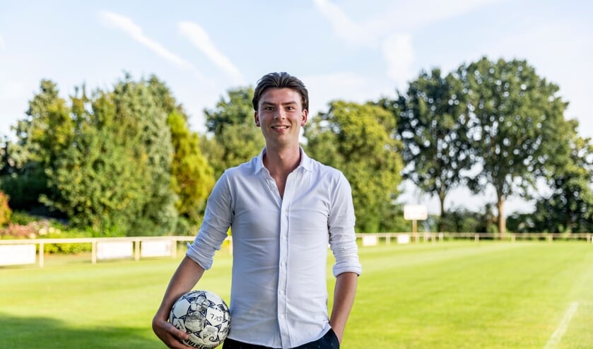 <p>Wouter Lenssen: "Korfbalsters moesten verschillende keren wegduiken voor onze schoten."</p>