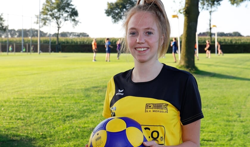 <p>Loes Claessens (Merselo) kijkt vol vertrouwen uit naar de start van de competitie. </p>