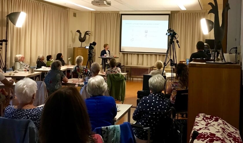<p>Het Nieuwsgierige Brein is de titel van de lezing van drs. Lukas Duffner. </p>