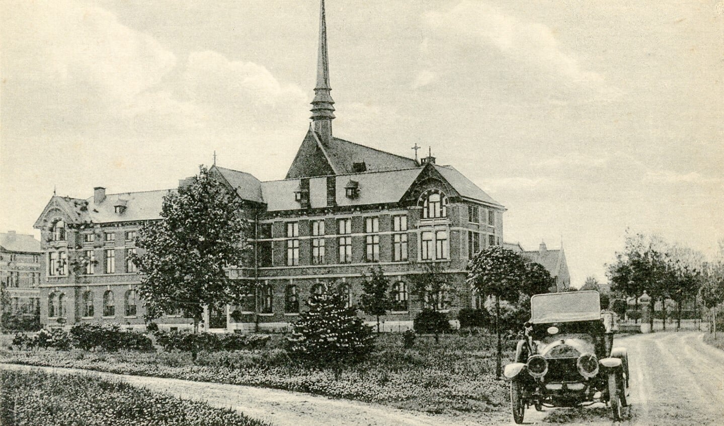 De geschiedenis van St. Anna staat nu op RooyNet.