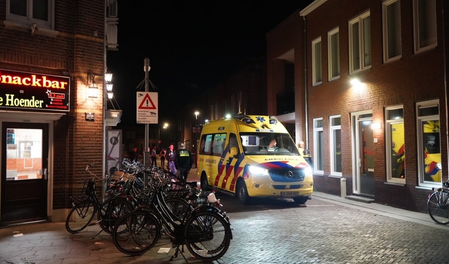 De ambulance rukte uit om de gewonde naar het ziekenhuis te vervoeren. 