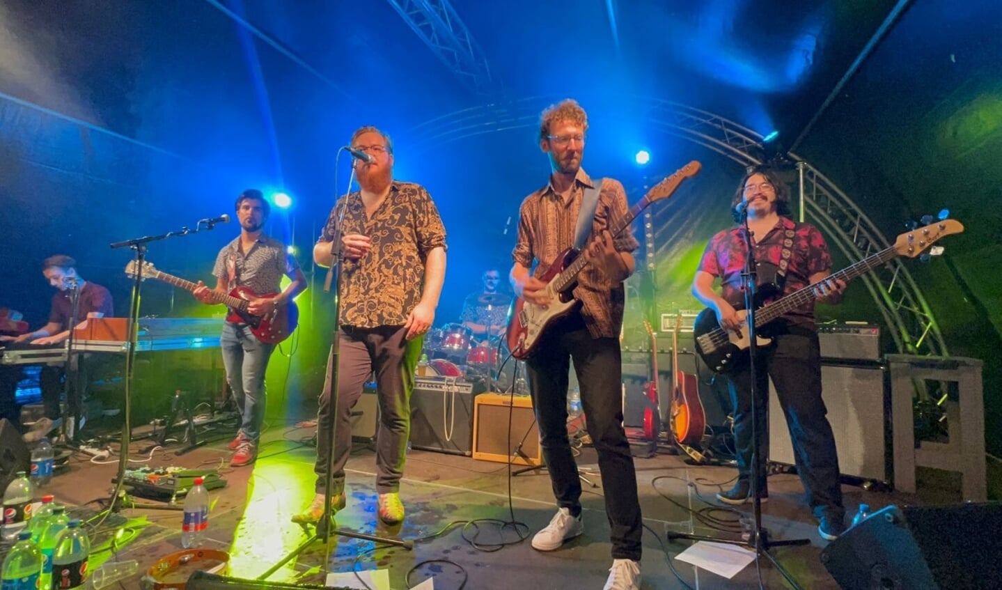 De rockband Memory Lane treedt op zaterdag 26 novemberop in Gryphus.
