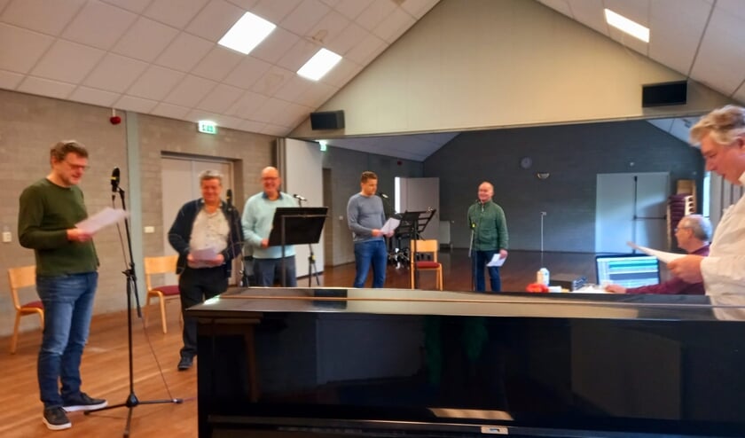 De muzikale voorbereidingen zijn in volle gang...