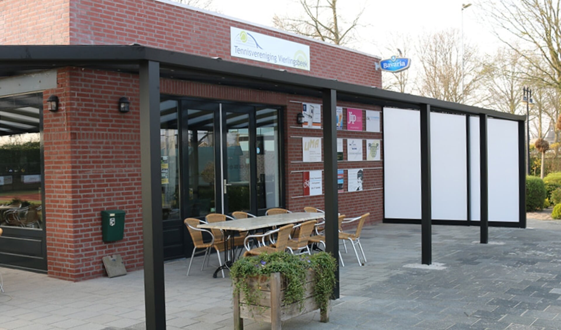 De nieuwe veranda van TV Vierlingsbeek. 