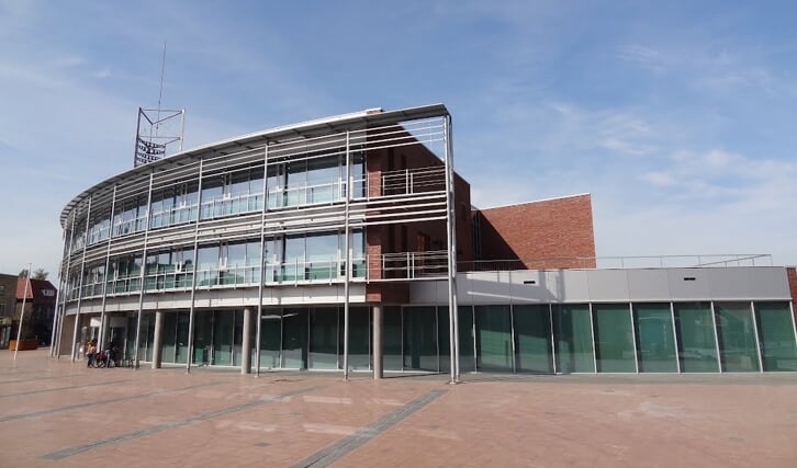 Het gemeentehuis in Boxmeer wordt verbouwd en uitgebreid. 