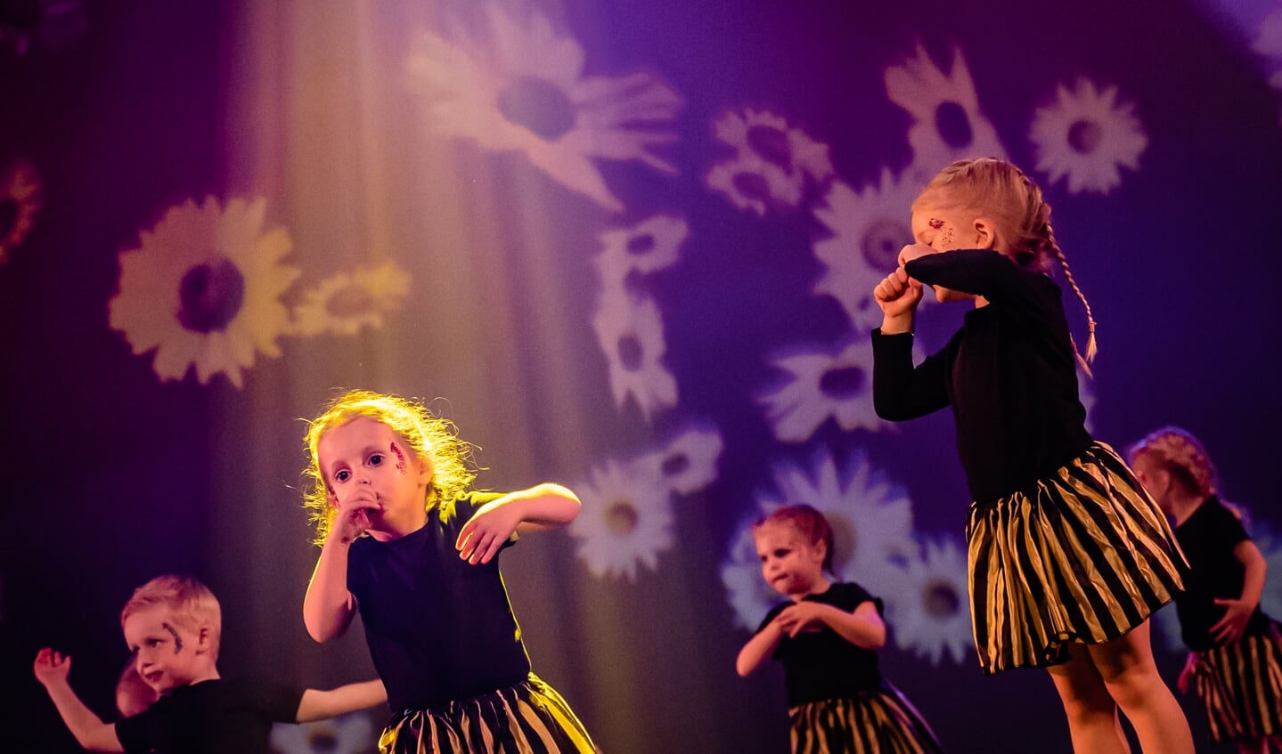 Ook de jongste kinderen stonden op het podium in Schouwburg Venray.