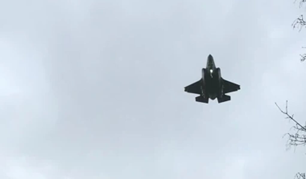 Ook de F-35 neemt deel aan de oefening boven De Peel in Vredepeel. 