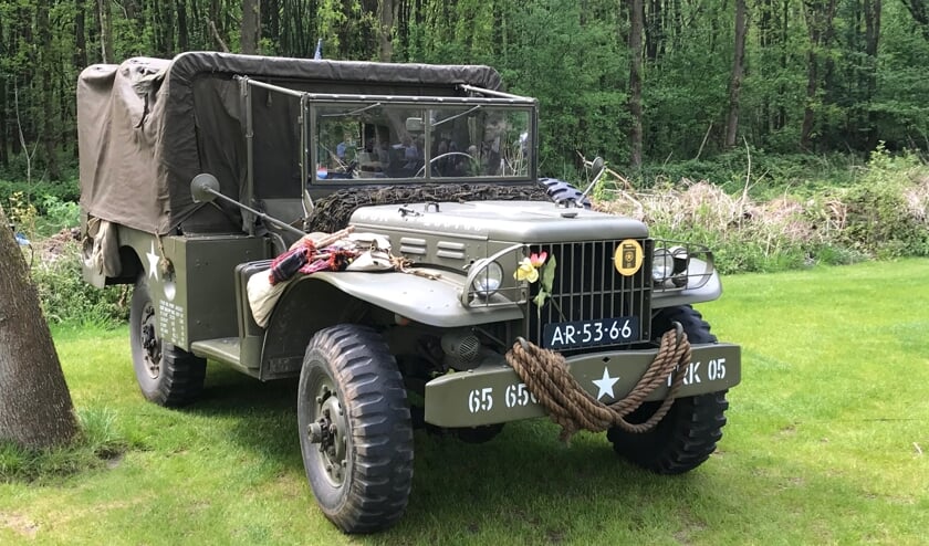 Militaire voertuigen uit WOII waren ook aanwezig.