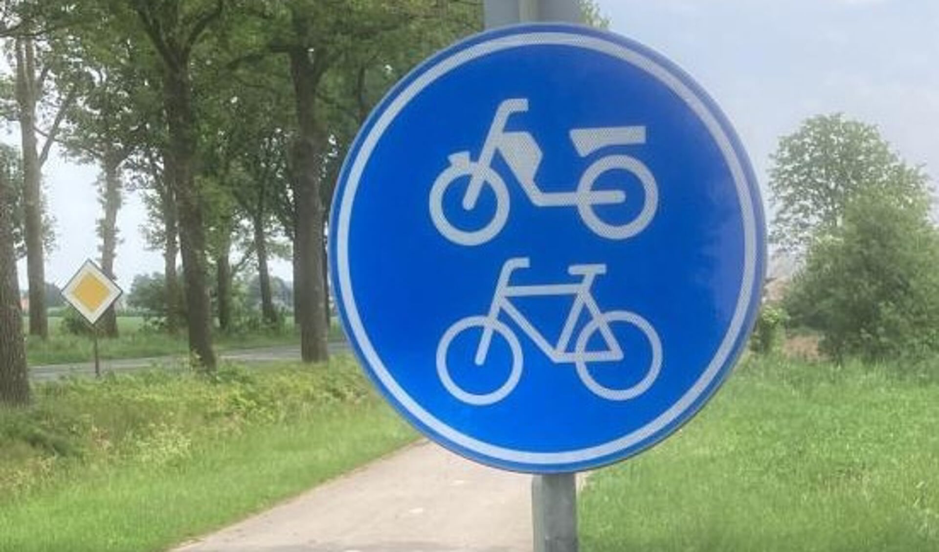 Voortaan duurzame verkeersborden in de gemeente Bergen