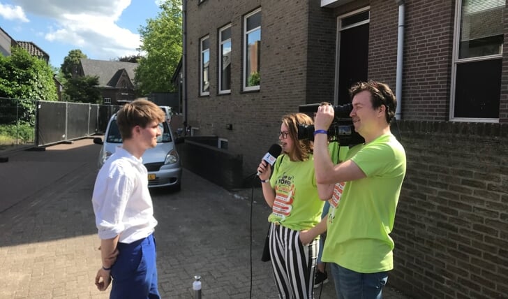 Merel Klaassen interviewt Melle Boddaert, kortweg Melle, na zijn optreden op Op De Toffel. 
