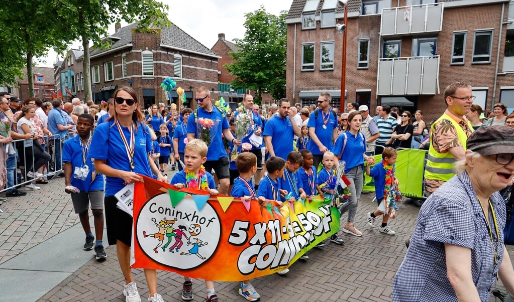 Basisschool Coninxhof was ook present bij het Avondvierdaagse-defilé. 