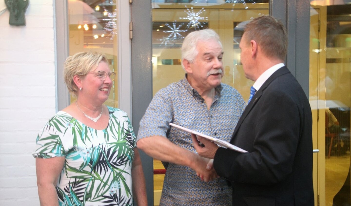 Het Venrays Mannenkoor nam officieel afscheid van dirigent Anton Kropivšek.