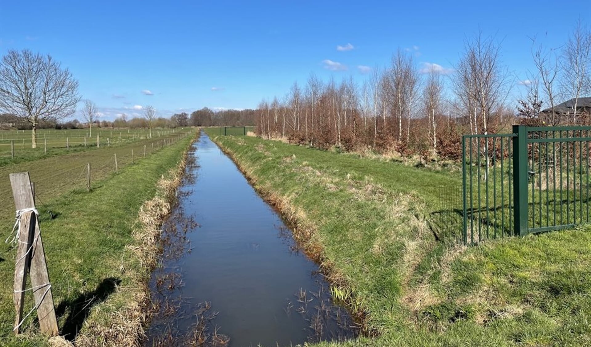 Waterschap Aa en Maas gaat de Sint Jansbeek  tussen Vierlingsbeek en de Maas bij Sambeek ontwikkelen tot een meer natuurlijke beek.
