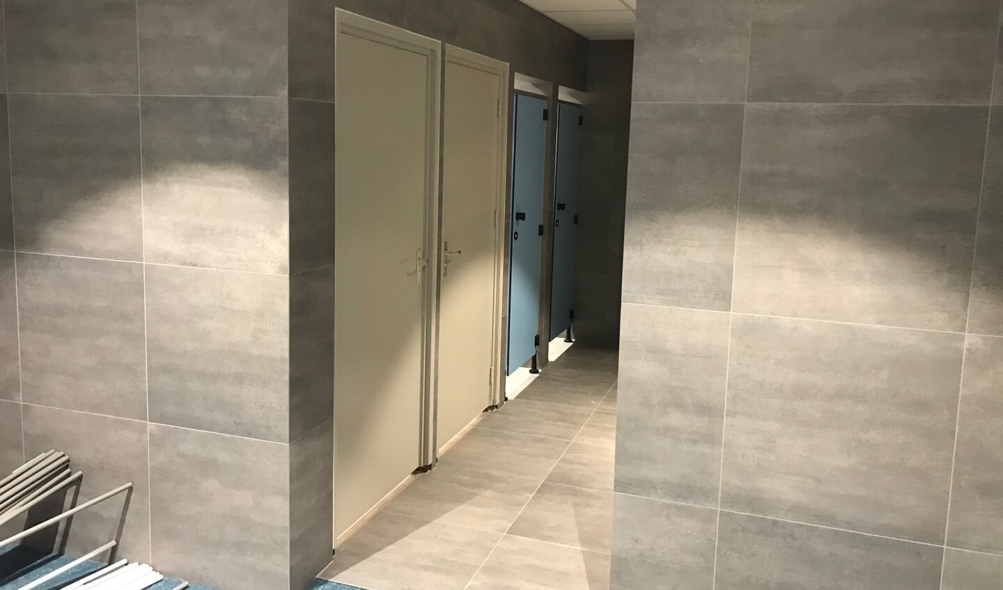 De nieuwe douche- en wc-ruimte. 