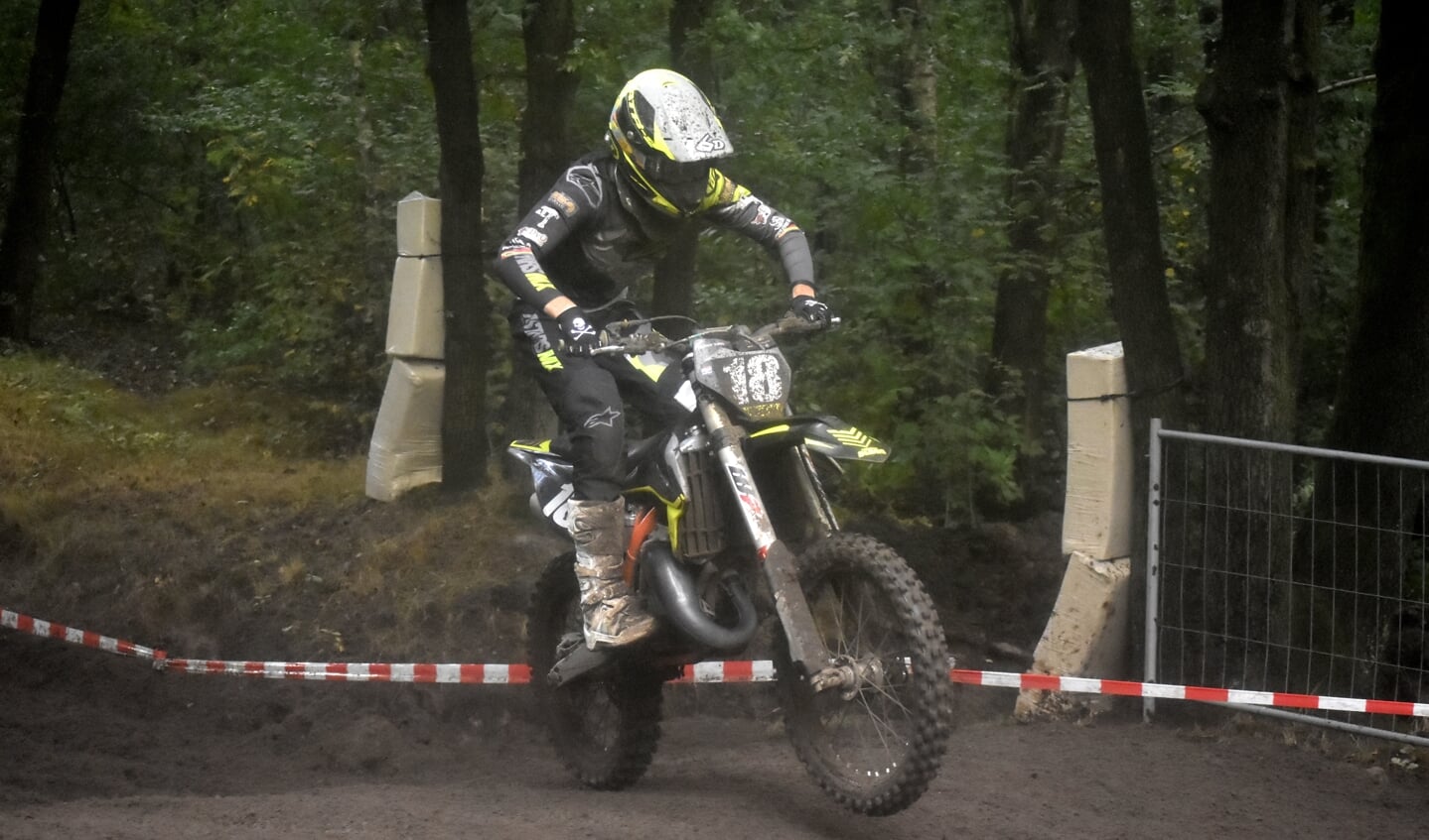 Motorcrosser Finn Teunesen pakte afgelopen zondag de winst in Meijel. 