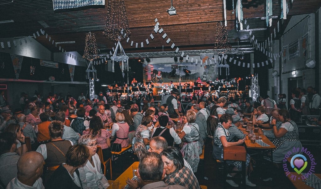 Fantastisches, wunderbar organisiertes Oktoberfest – MaasduinenCentraal die Region… das sind wir