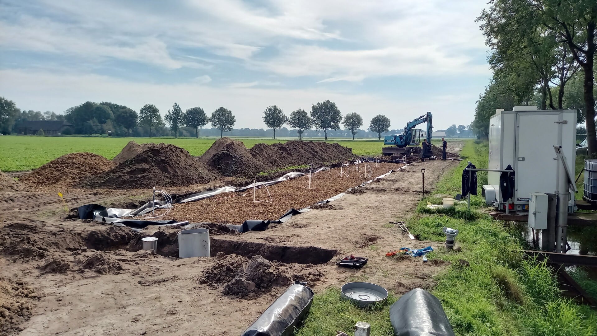 De bioreactor met houtsnippers.